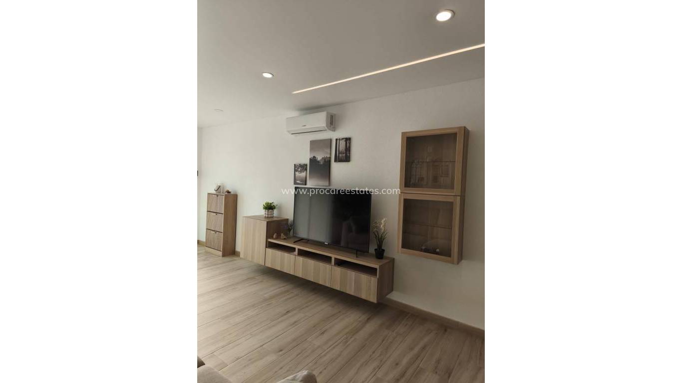 Resale - Apartment - Torrevieja - Playa Los Locos