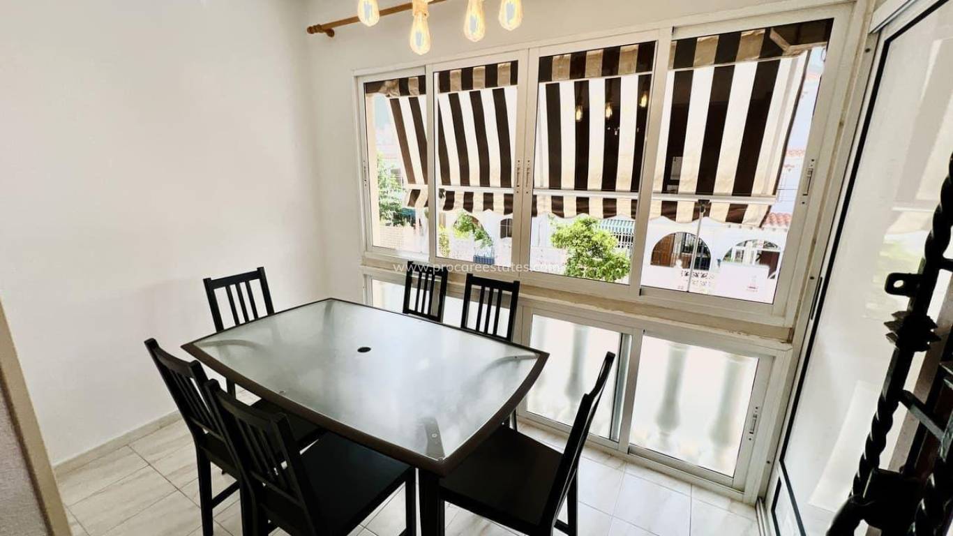 Resale - Apartment - Torrevieja - Playa Los Locos