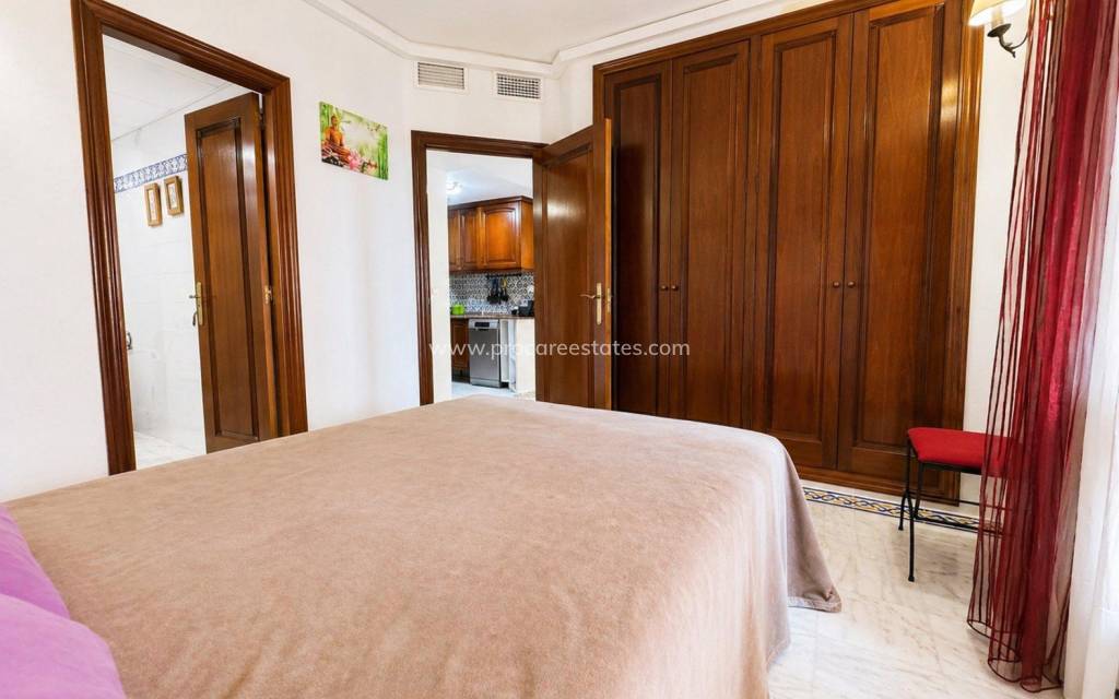 Resale - Apartment - Torrevieja - Playa Los Locos