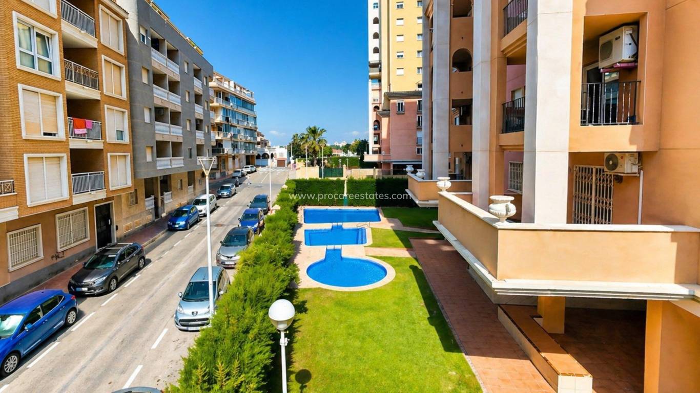 Resale - Apartment - Torrevieja - Playa Los Locos
