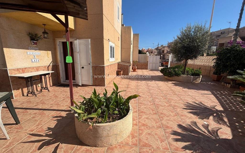 Resale - Apartment - Torrevieja - Playa Los Locos