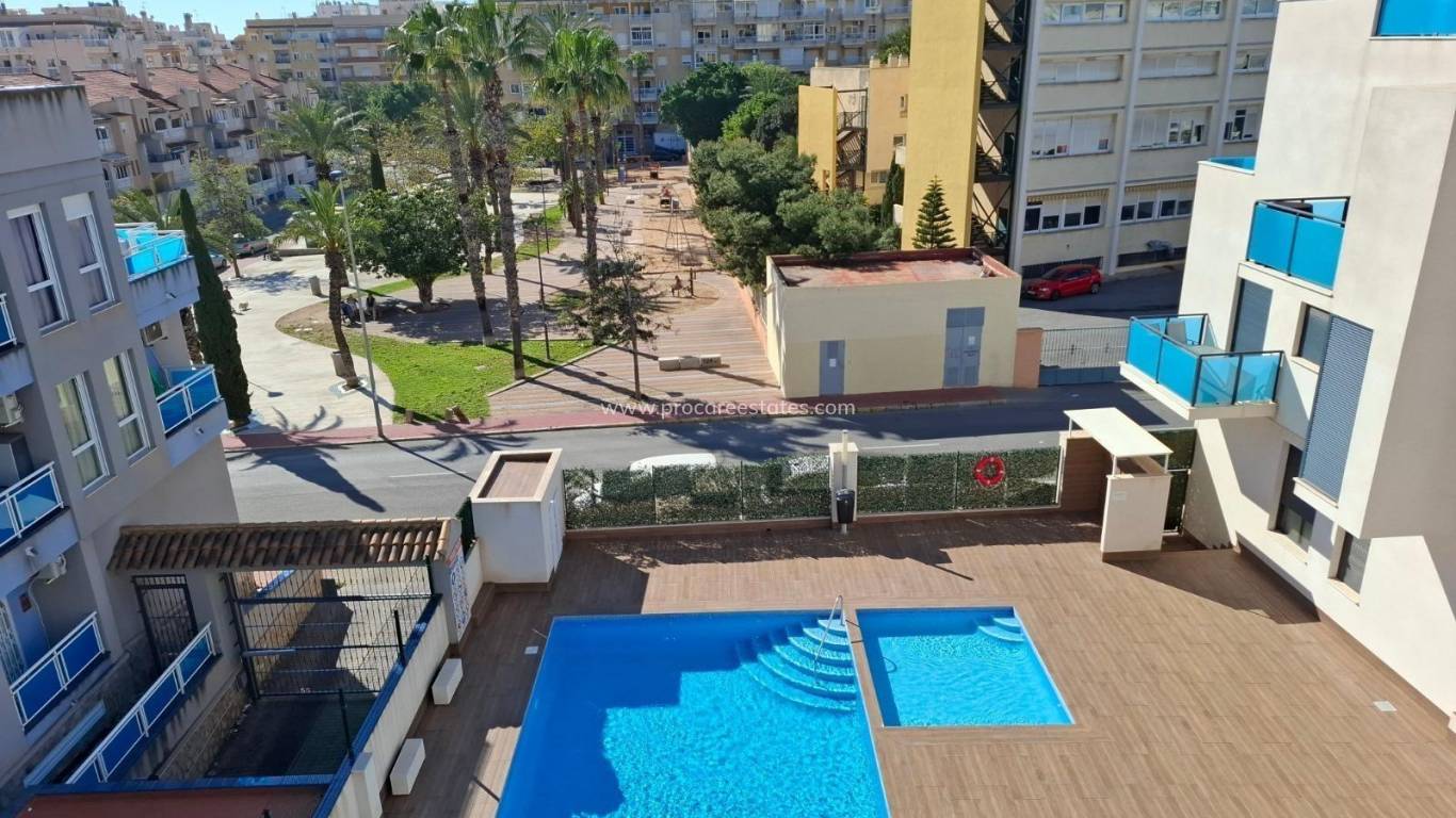 Resale - Apartment - Torrevieja - Playa Los Locos
