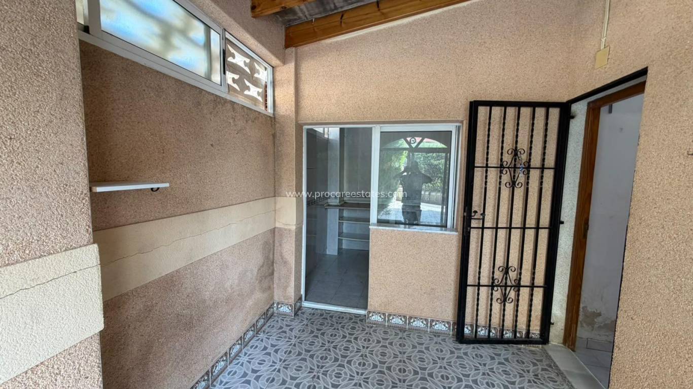 Resale - Apartment - Torrevieja - Playa Los Locos