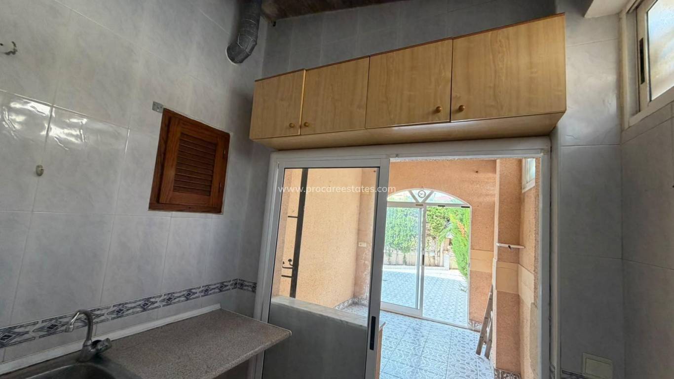 Resale - Apartment - Torrevieja - Playa Los Locos