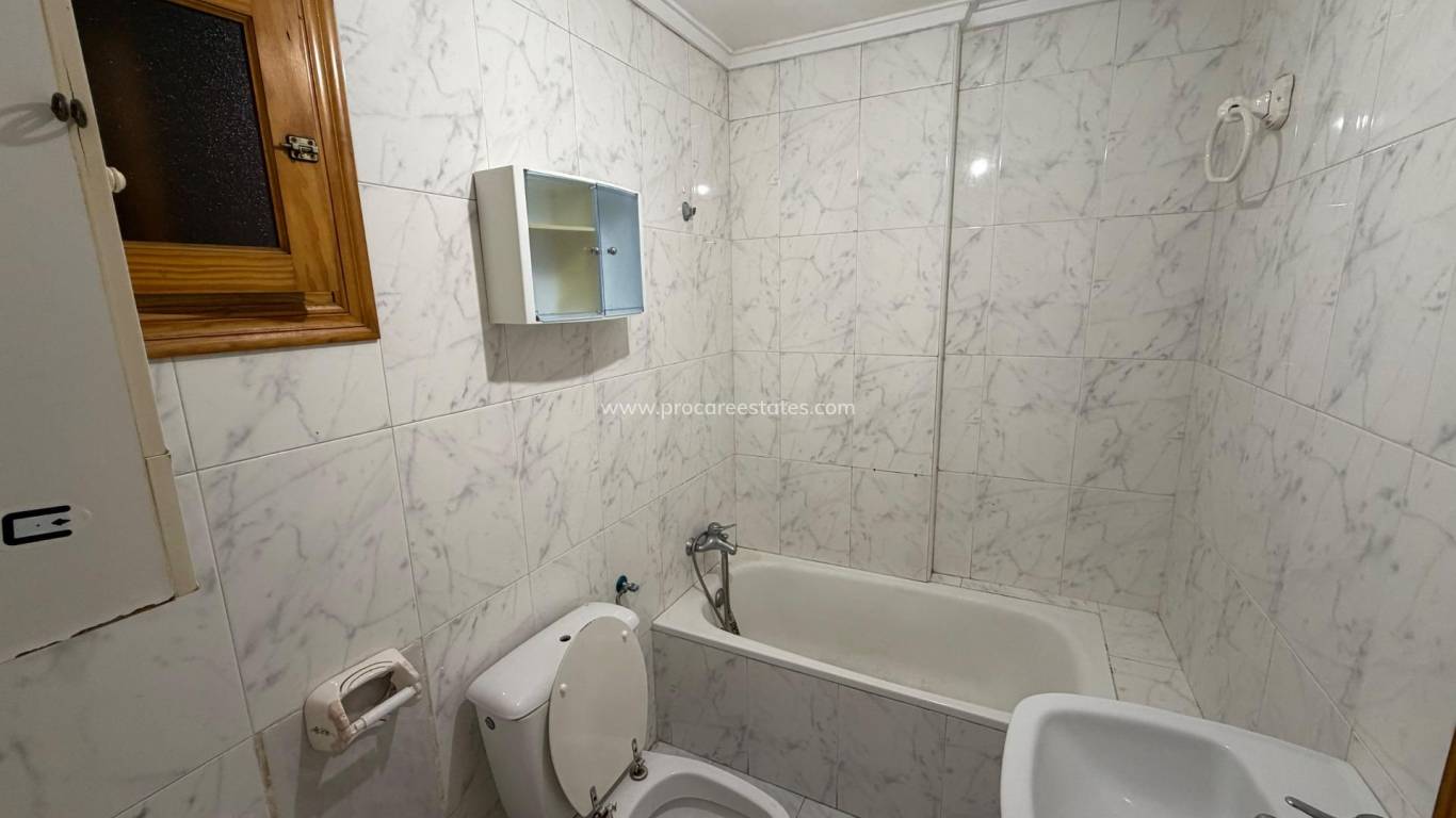Resale - Apartment - Torrevieja - Playa Los Locos