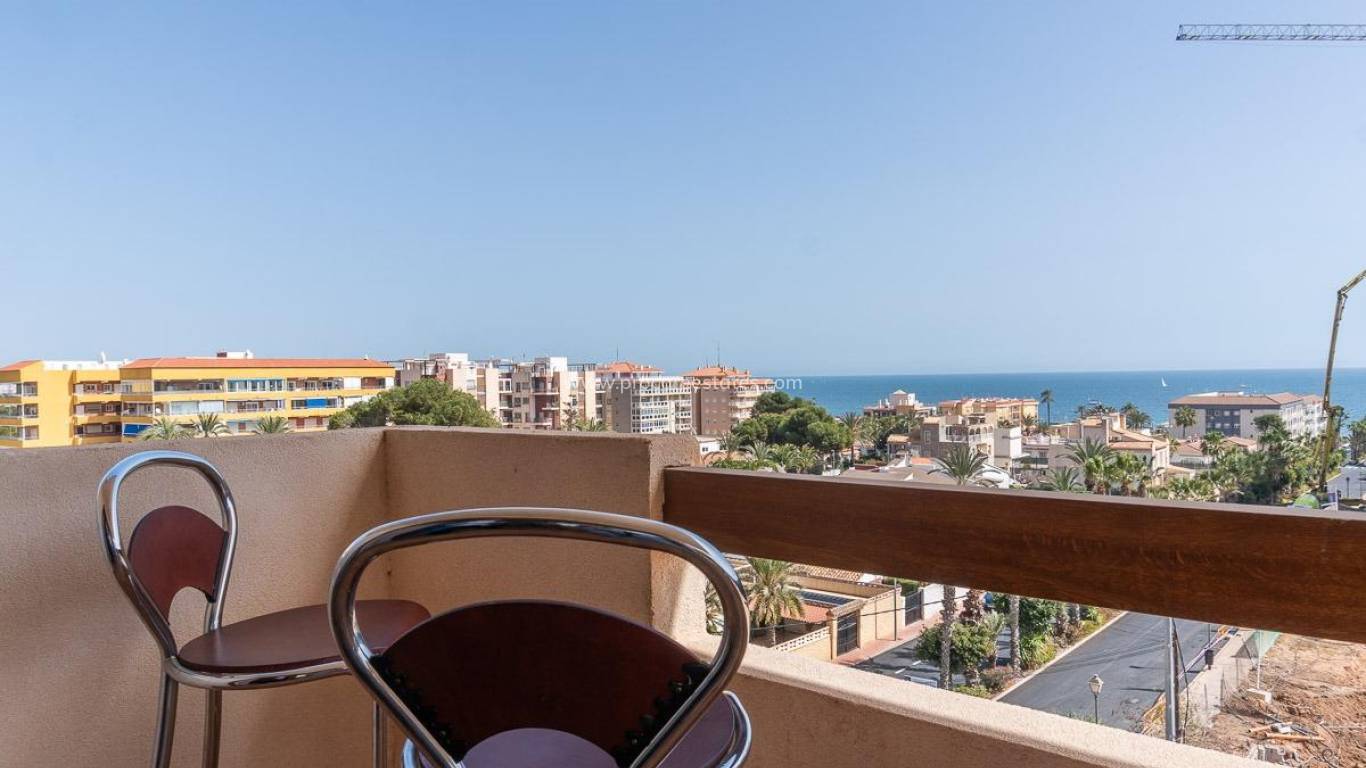 Resale - Apartment - Torrevieja - Punta Prima