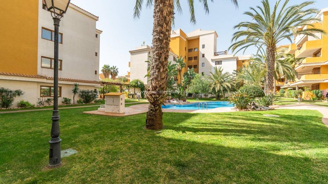 Resale - Apartment - Torrevieja - Punta Prima