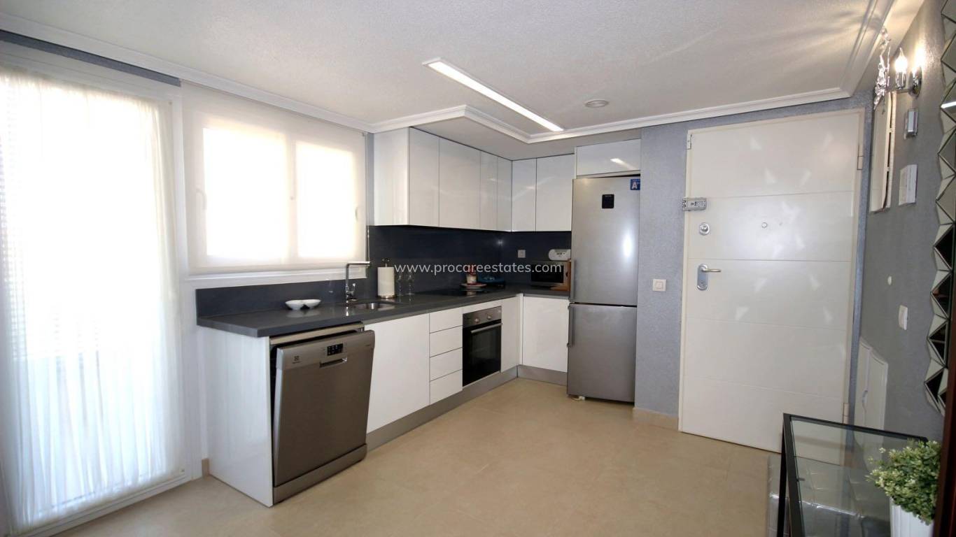 Resale - Apartment - Torrevieja - Punta Prima