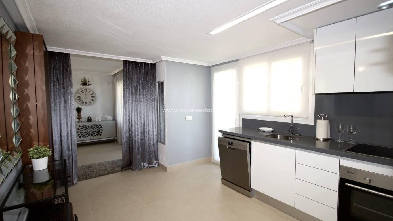 Resale - Apartment - Torrevieja - Punta Prima