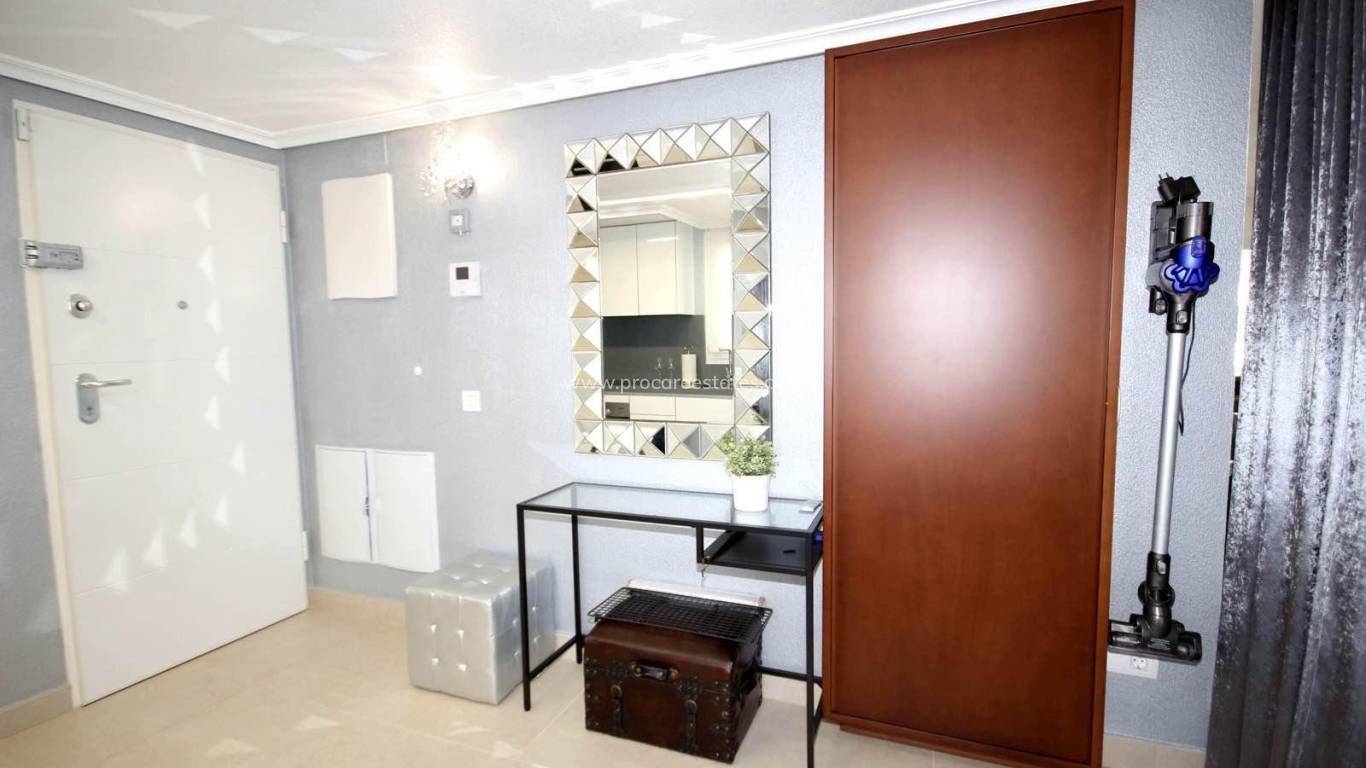 Resale - Apartment - Torrevieja - Punta Prima