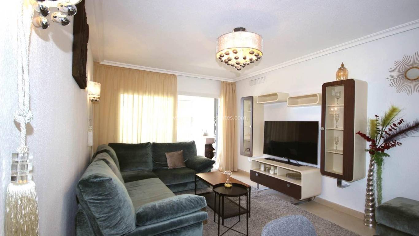 Resale - Apartment - Torrevieja - Punta Prima