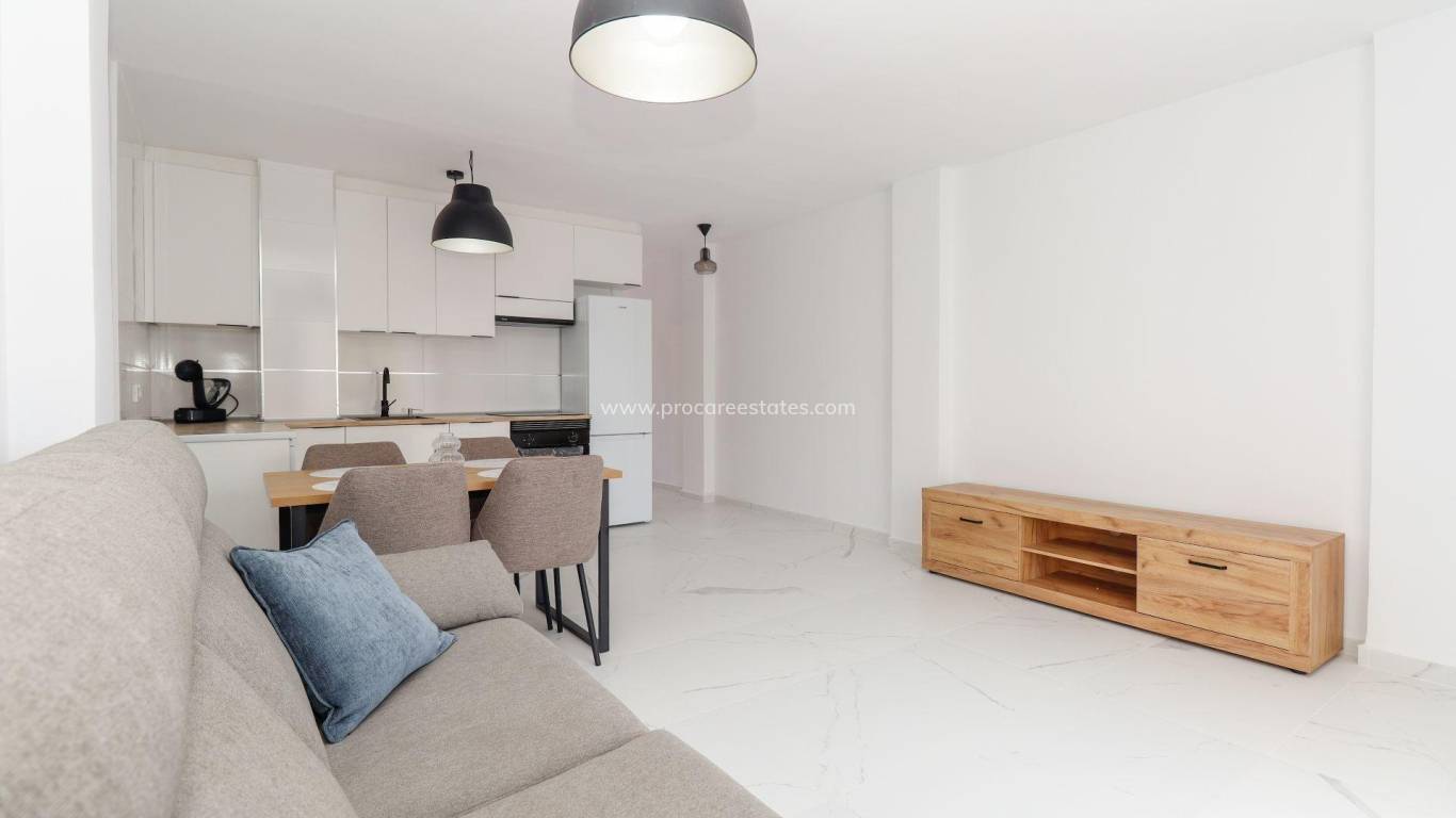 Resale - Apartment - Torrevieja - Punta Prima