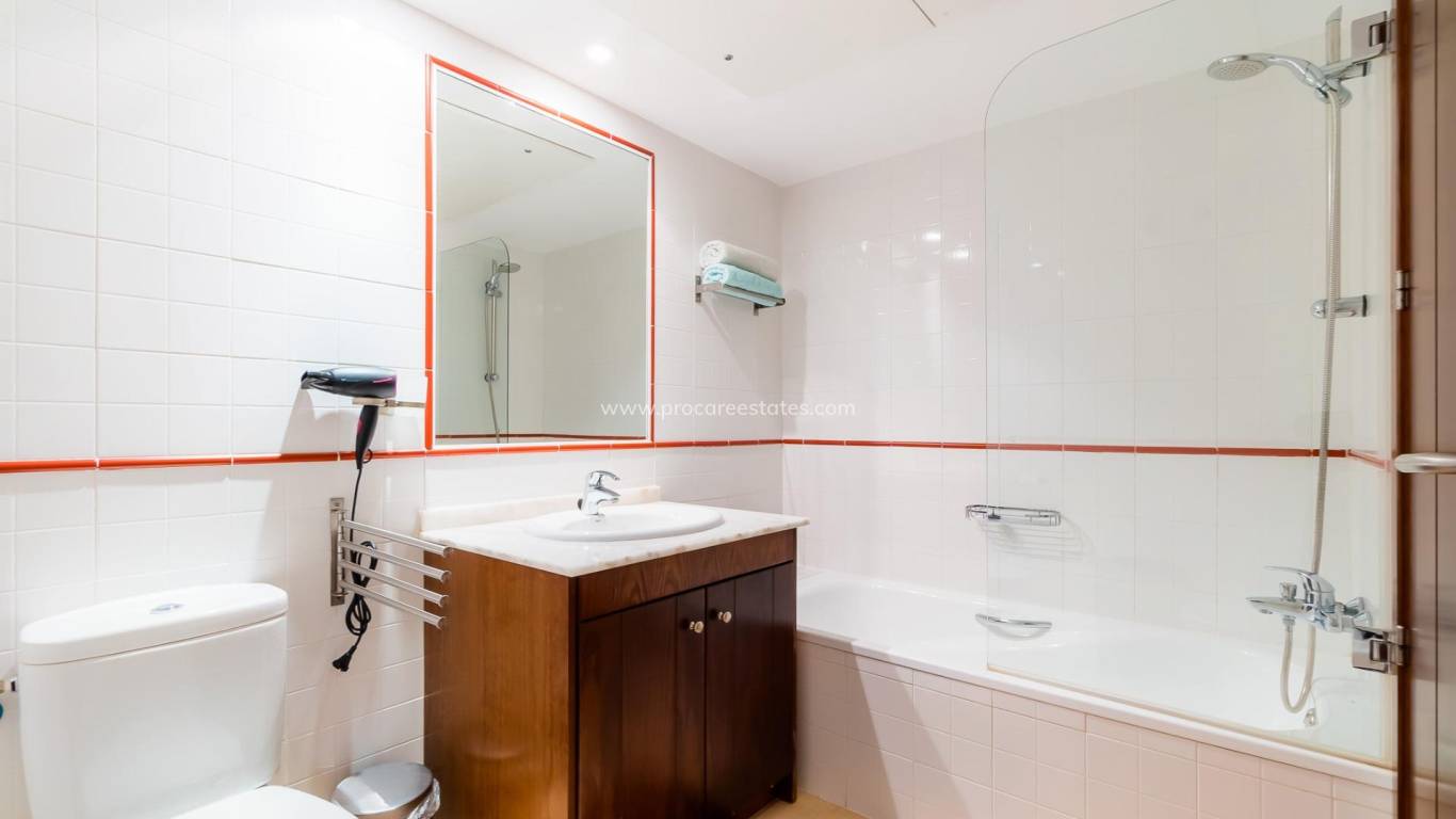 Resale - Apartment - Torrevieja - Punta Prima