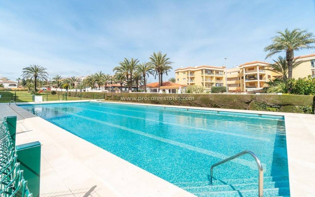 Resale - Apartment - Torrevieja - Punta Prima