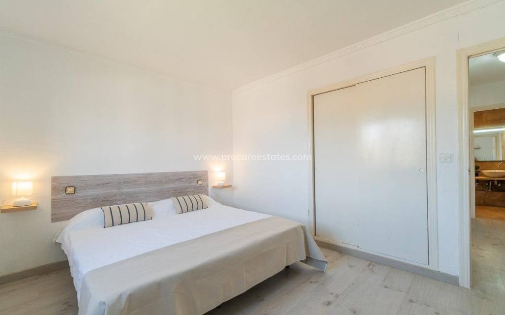 Resale - Apartment - Torrevieja - Punta Prima