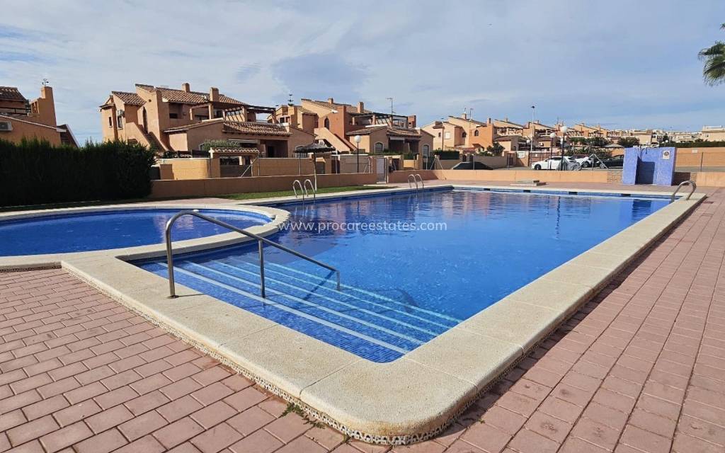 Resale - Apartment - Torrevieja - Torrejón