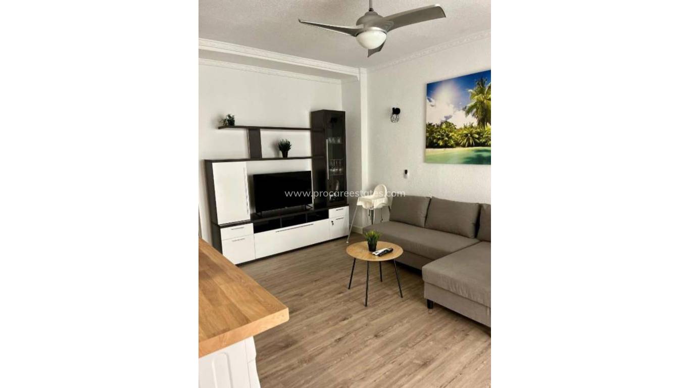 Resale - Apartment - Torrevieja - Torrejón