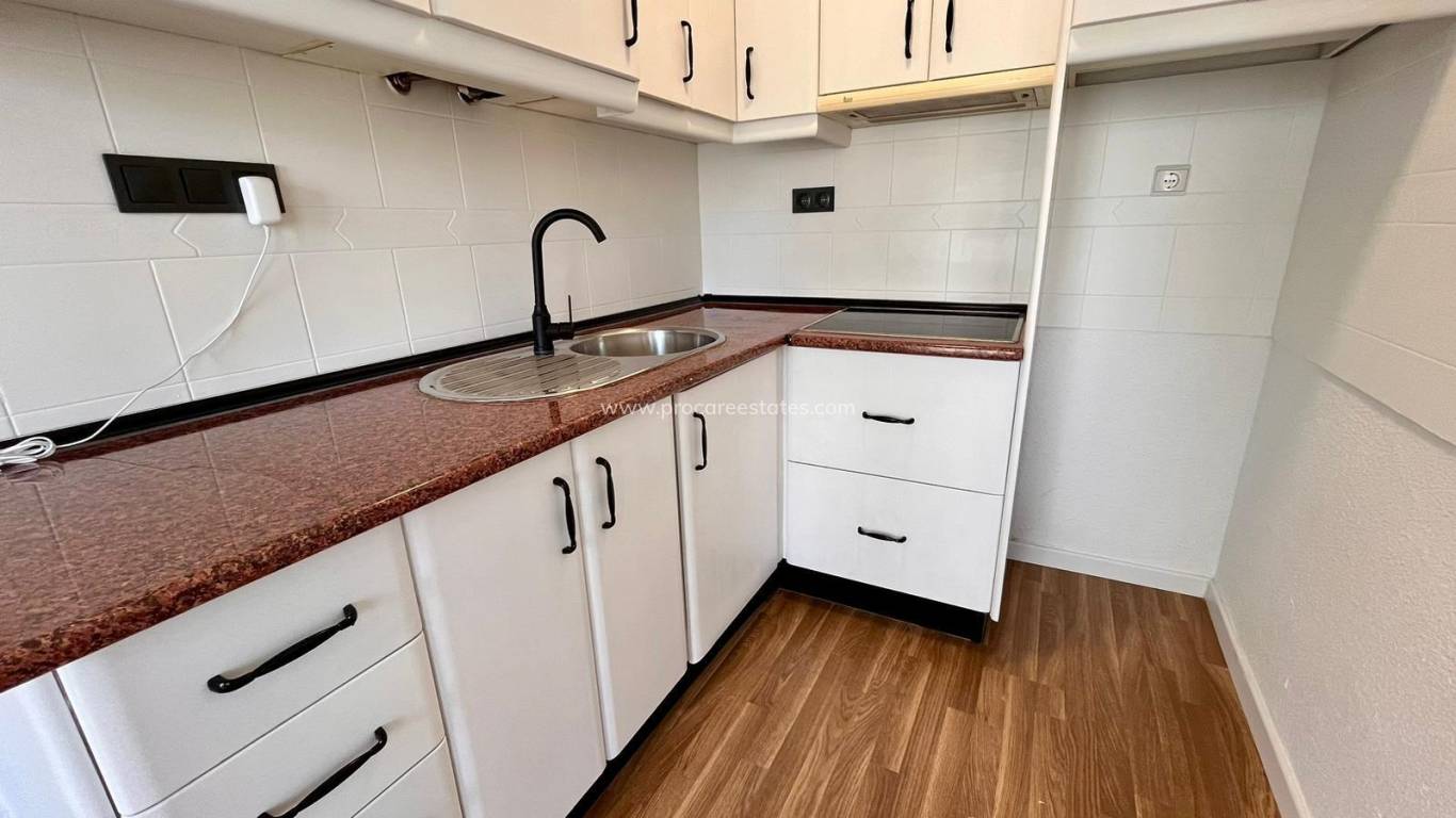 Resale - Apartment - Torrevieja - Torreta-Florida