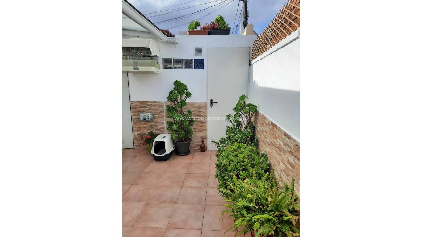 Resale - Apartment - Torrevieja - Torreta-Florida