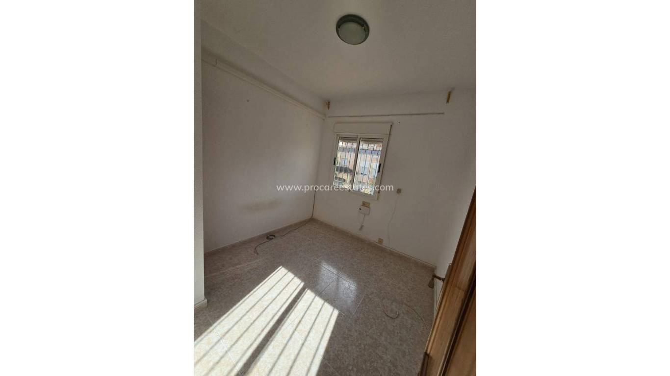 Resale - Apartment - Torrevieja - Torreta-Florida