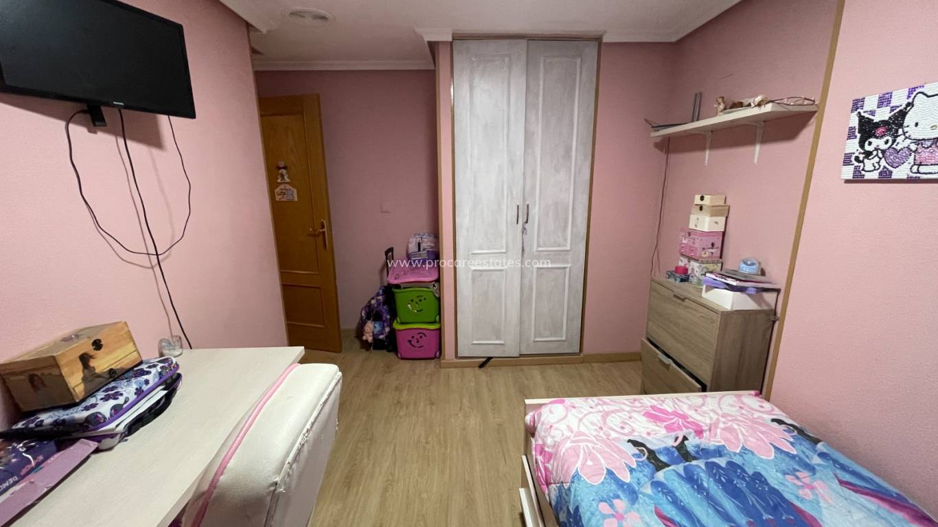 Resale - Apartment - Torrevieja - Torrevieja Alicante