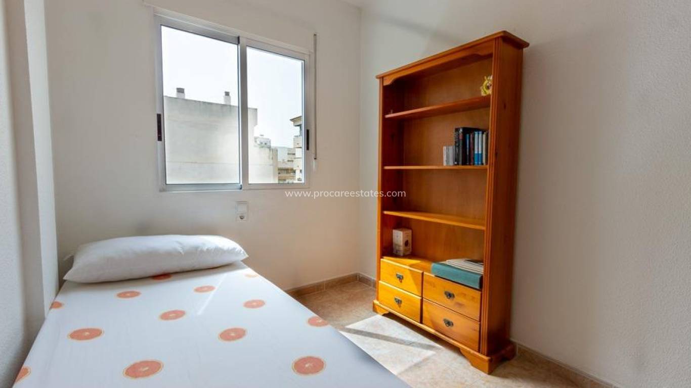 Resale - Apartment - Torrevieja - Torrevieja Center