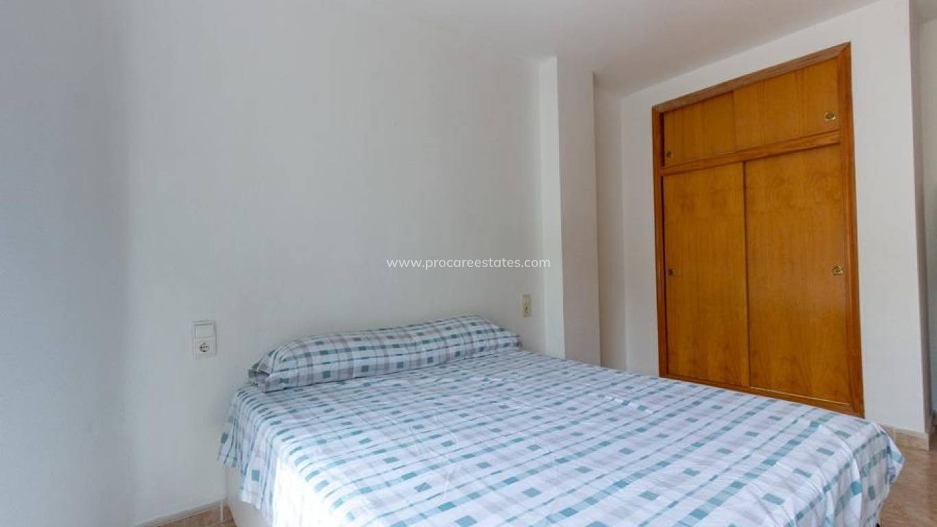 Resale - Apartment - Torrevieja - Torrevieja Center