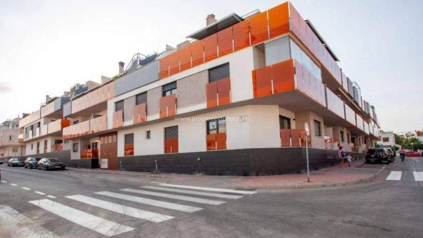 Resale - Apartment - Torrevieja - Torrevieja Center