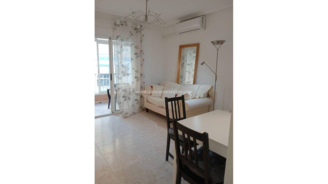 Resale - Apartment - Torrevieja - Torrevieja Center