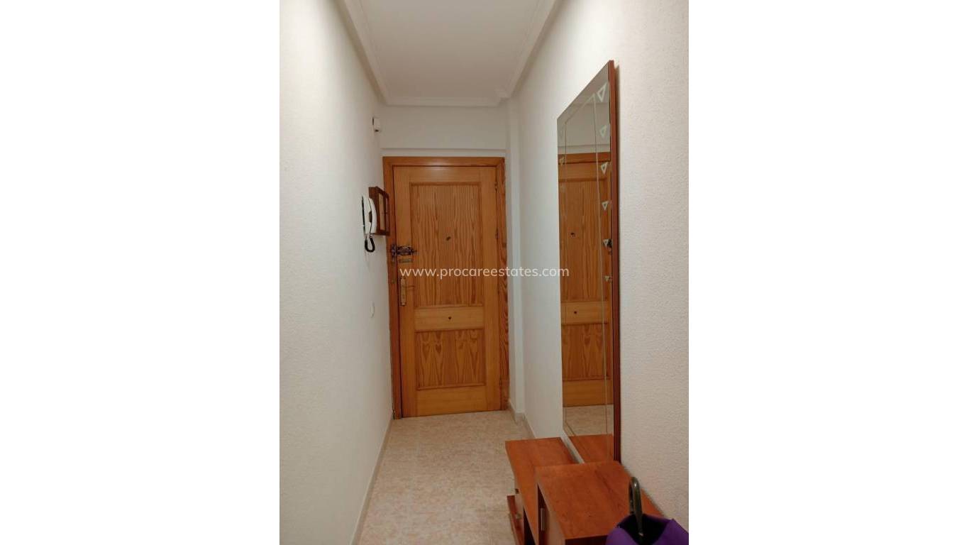 Resale - Apartment - Torrevieja - Torrevieja Center