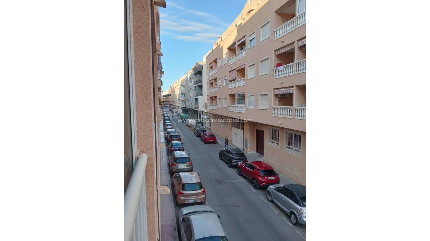 Resale - Apartment - Torrevieja - Torrevieja Center