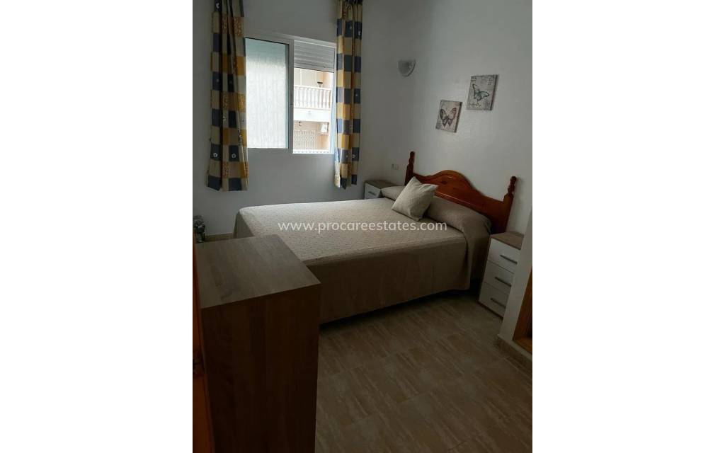 Resale - Apartment - Torrevieja - Torrevieja Center