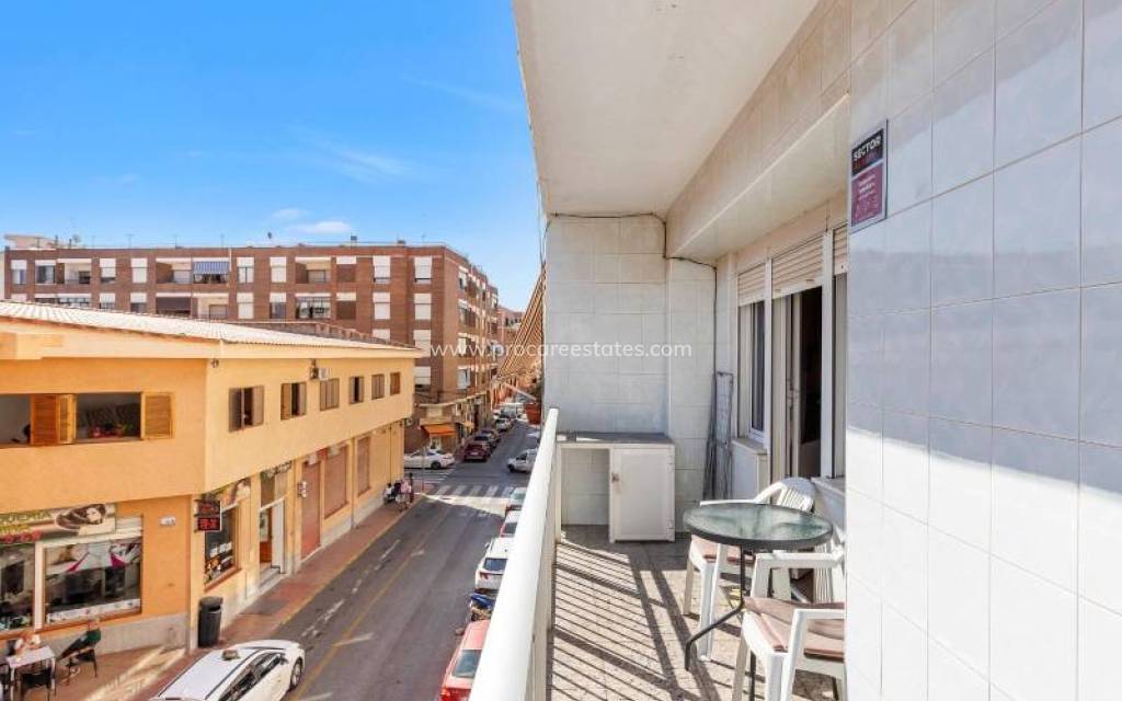 Resale - Apartment - Torrevieja - Torrevieja Center