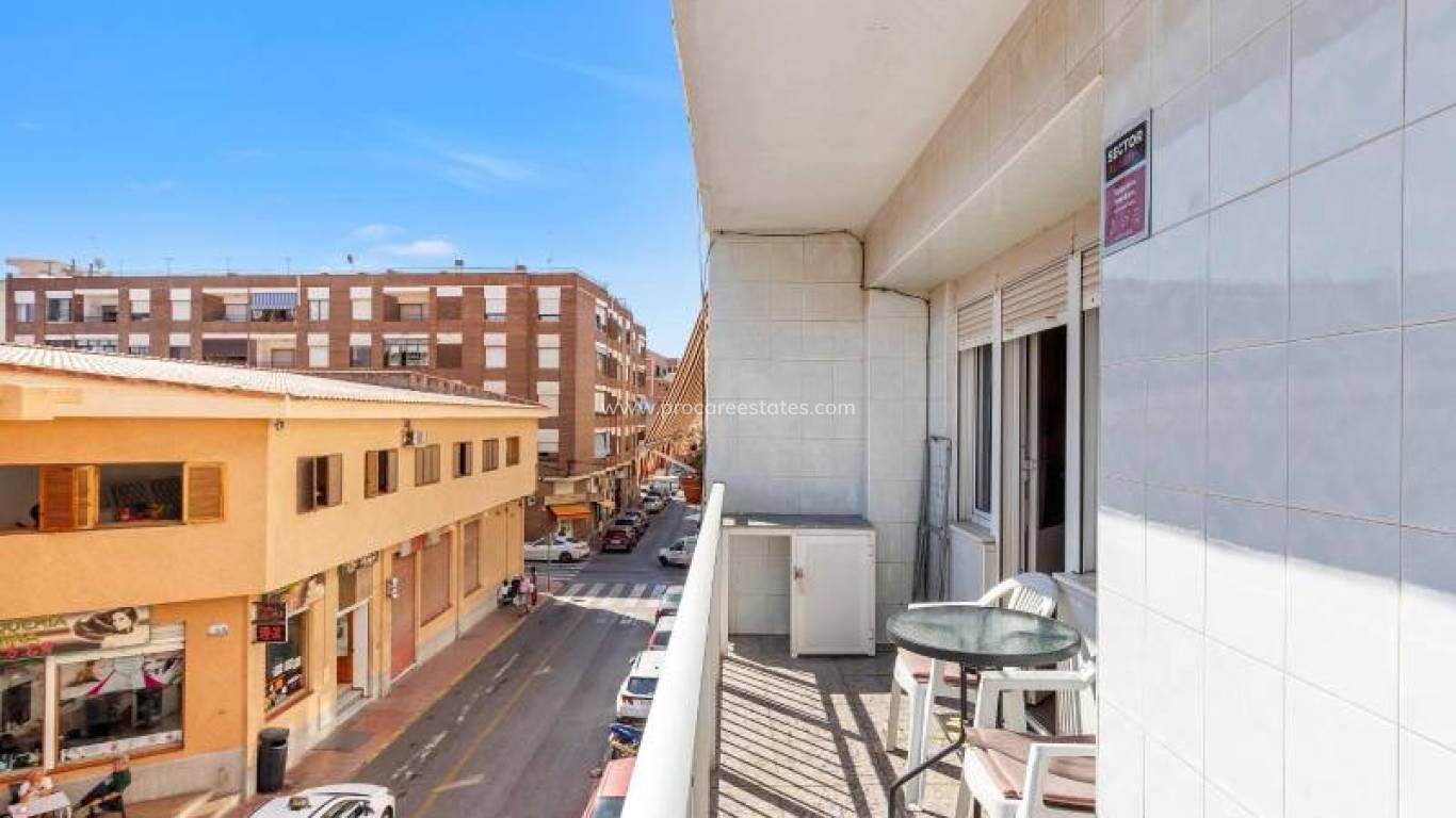 Resale - Apartment - Torrevieja - Torrevieja Center