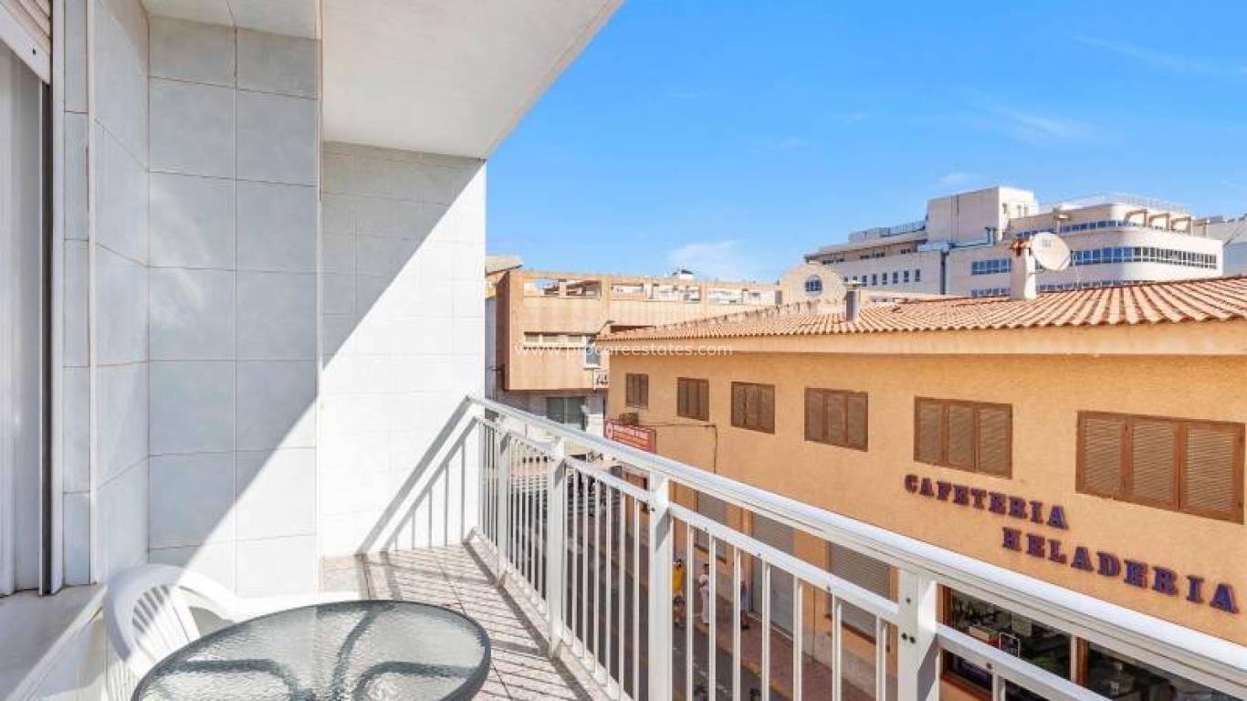 Resale - Apartment - Torrevieja - Torrevieja Center