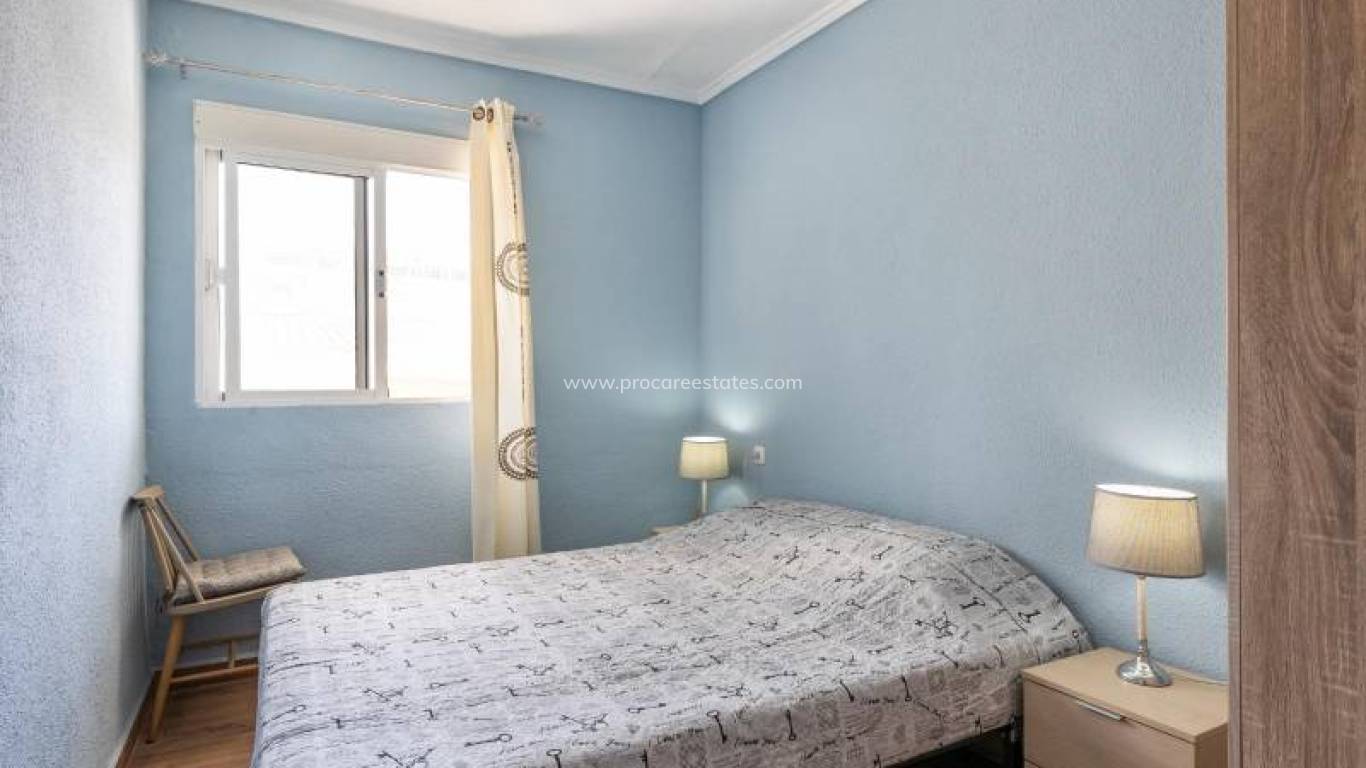 Resale - Apartment - Torrevieja - Torrevieja Center