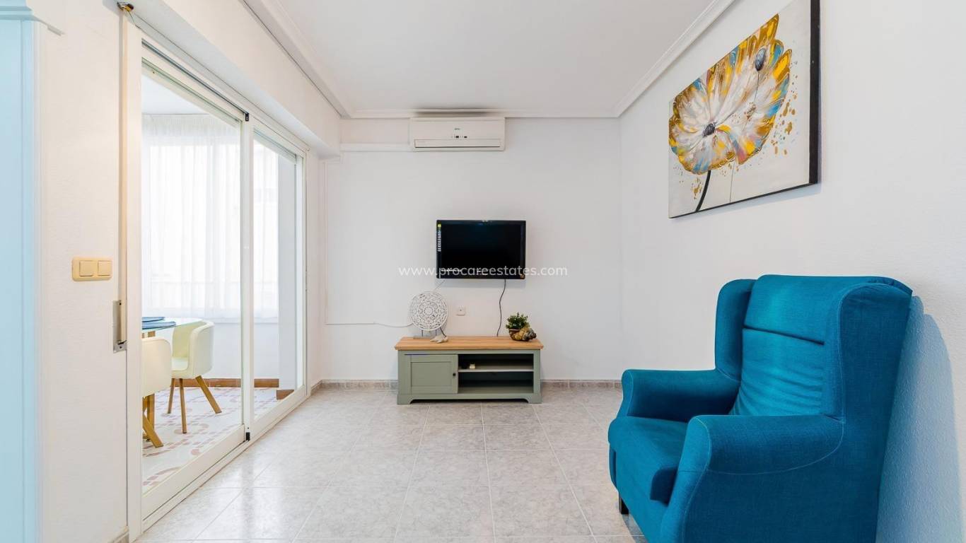 Resale - Apartment - Torrevieja - Torrevieja Center