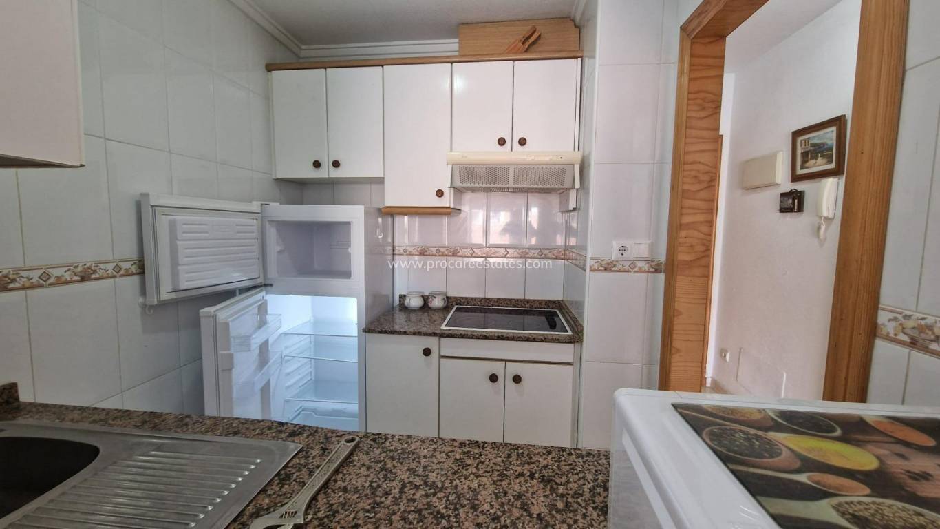 Resale - Apartment - Torrevieja - Torrevieja Center