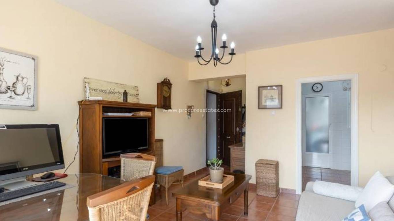 Resale - Apartment - Torrevieja - Torrevieja Center