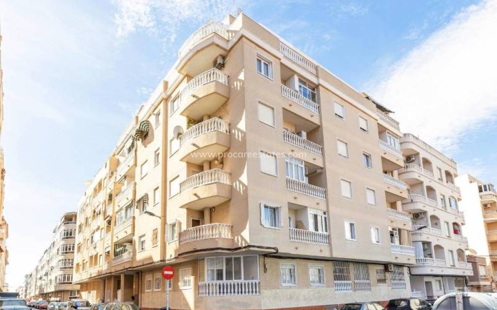 Resale - Apartment - Torrevieja - Torrevieja Center