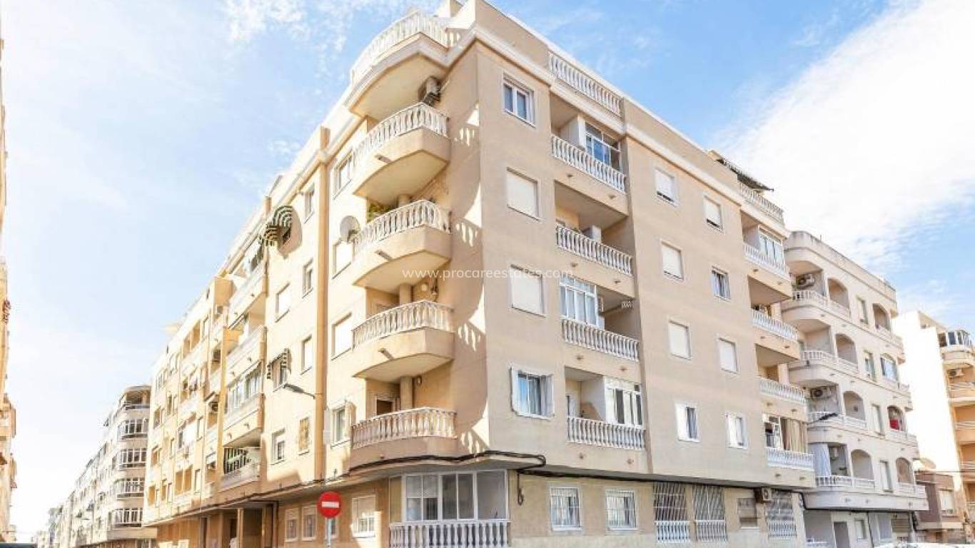 Resale - Apartment - Torrevieja - Torrevieja Center