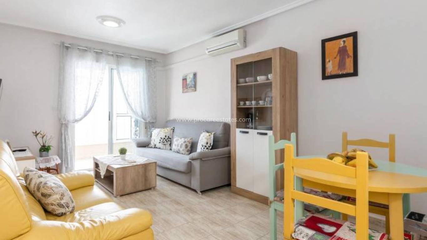 Resale - Apartment - Torrevieja - Torrevieja Center