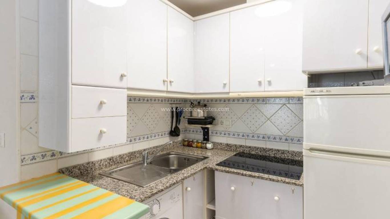 Resale - Apartment - Torrevieja - Torrevieja Center