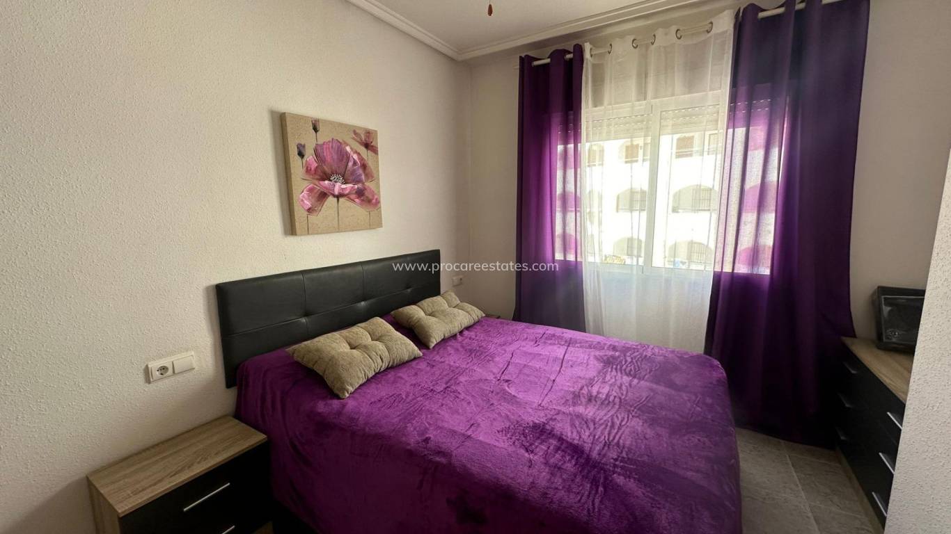 Resale - Apartment - Torrevieja - Torrevieja Center