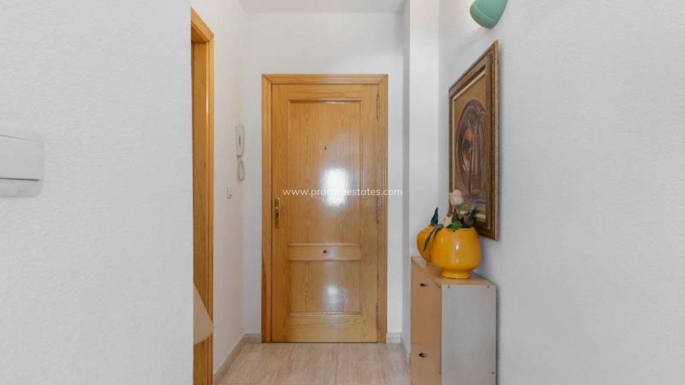 Resale - Apartment - Torrevieja - Torrevieja Center