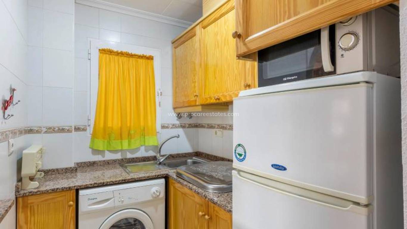 Resale - Apartment - Torrevieja - Torrevieja Center