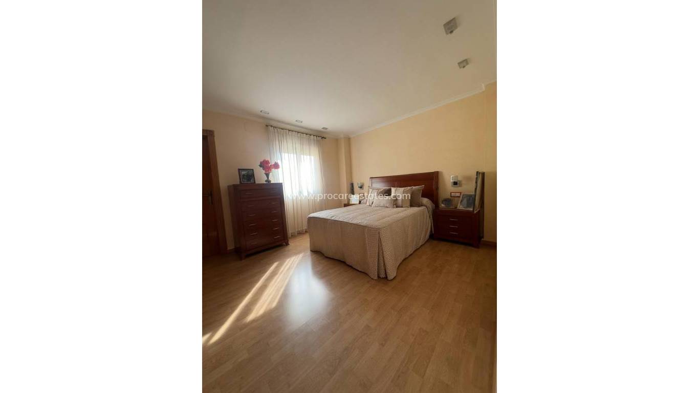 Resale - Apartment - Torrevieja - Torrevieja Center