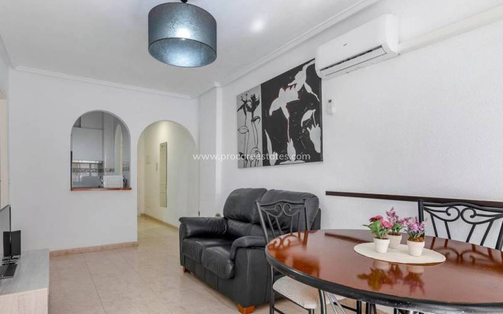 Resale - Apartment - Torrevieja - Torrevieja Center