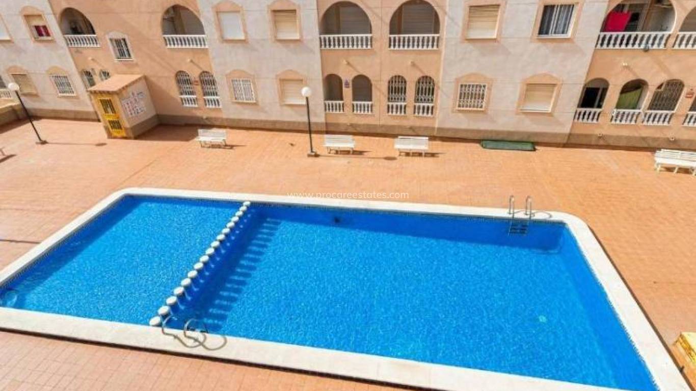 Resale - Apartment - Torrevieja - Torrevieja Center