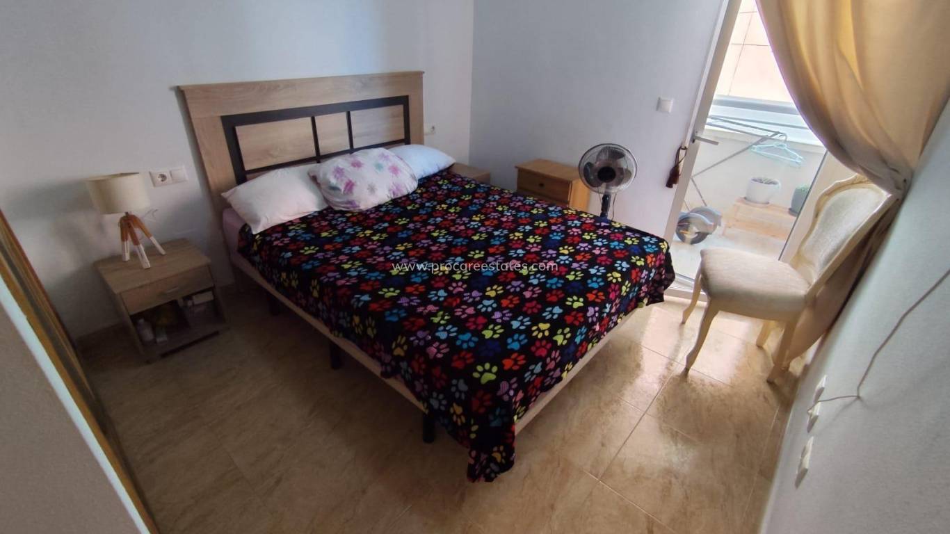 Resale - Apartment - Torrevieja - Torrevieja Center